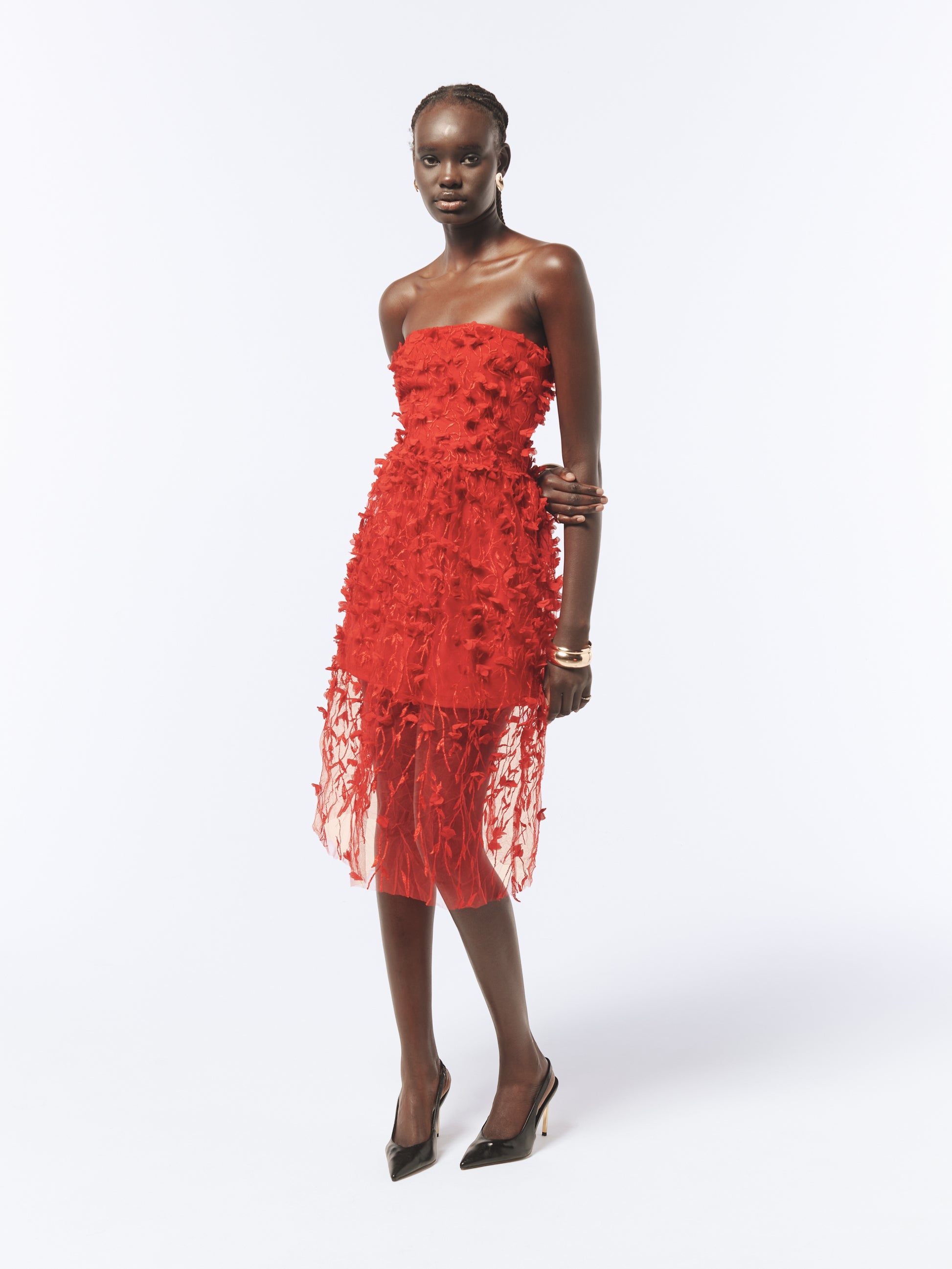 Chic Red Tulle Dress with Floral Embellishments – Perfect for Events and Parties